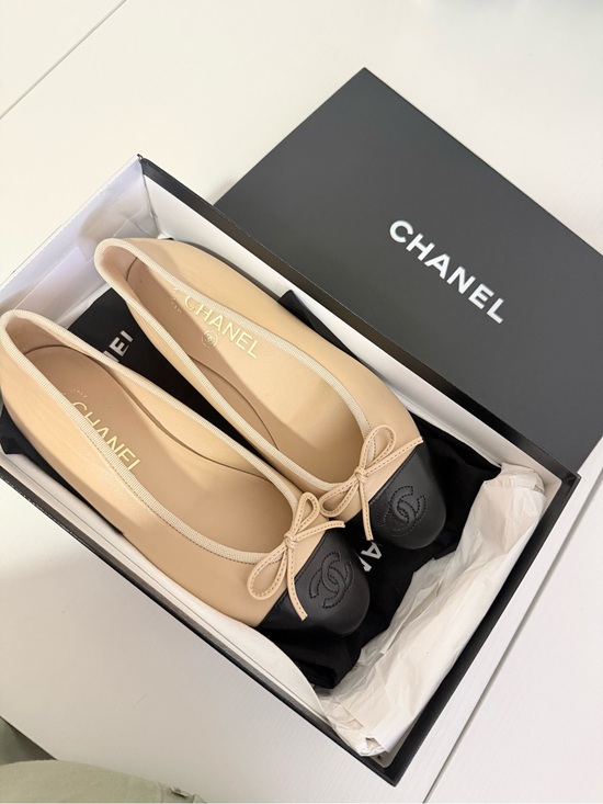 CHANEL Shoes - CHANEL Beige and Black Leather Cap-Toe Ballet Flats
